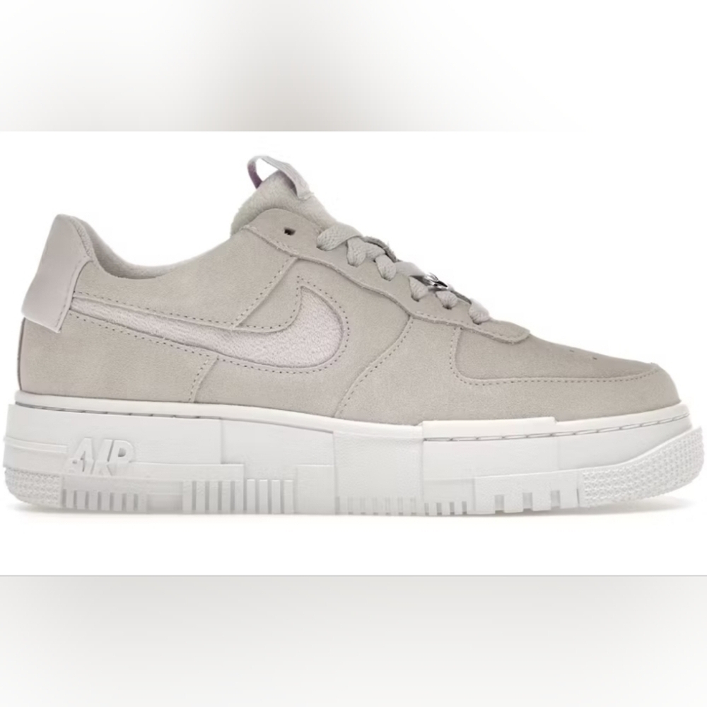 Nike Air Force 1  Womens Low Pixel. 8.5